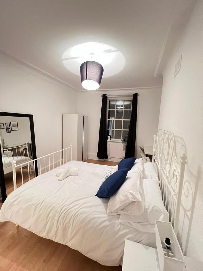 Lovely 2 Bed Flat In Soho! London Kültér fotó