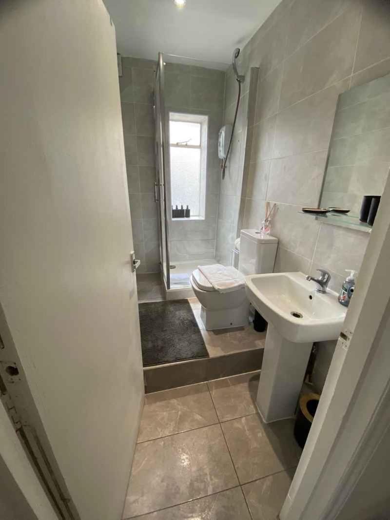 Lovely 2 Bed Flat In Soho! London Kültér fotó