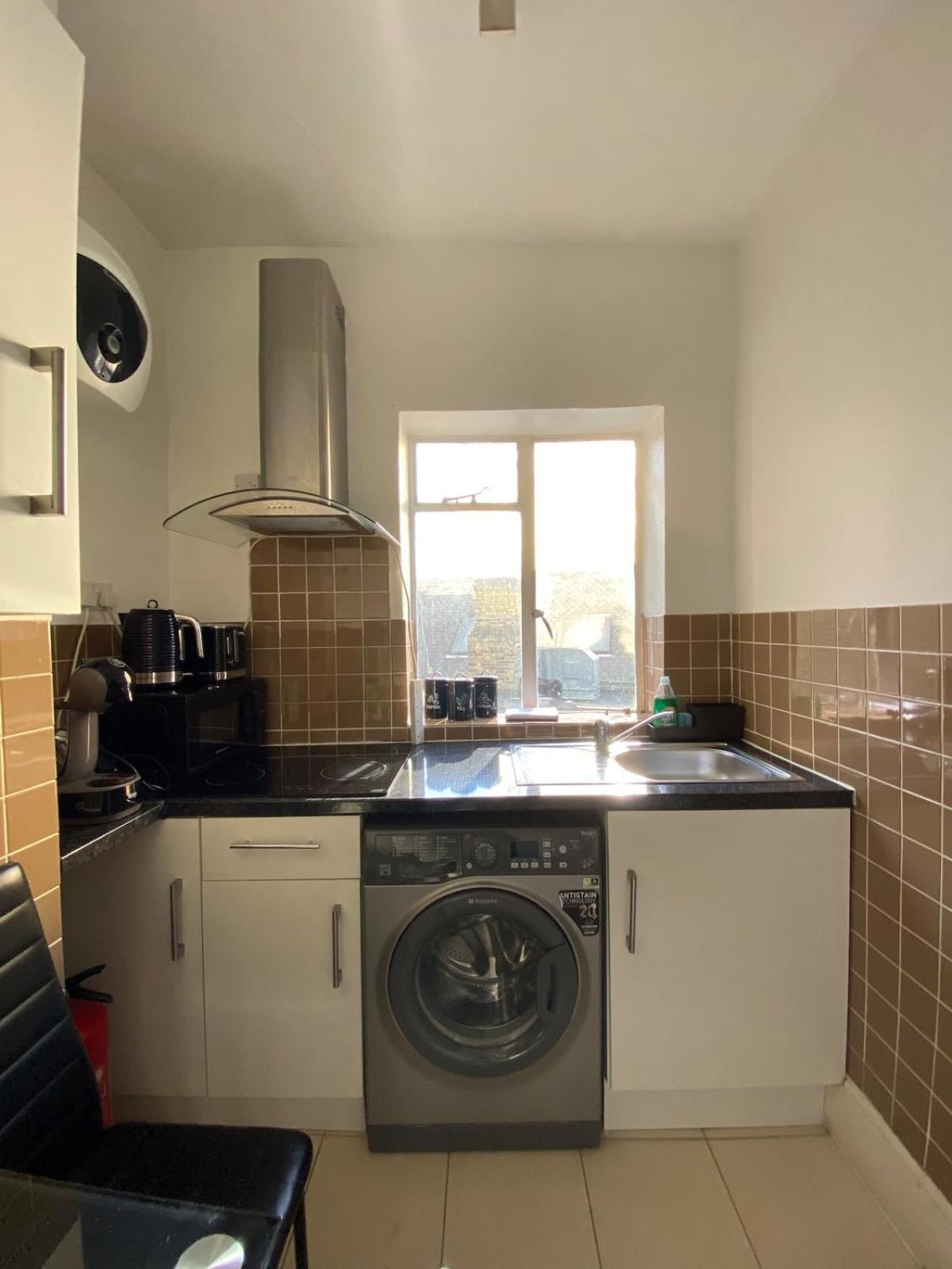 Lovely 2 Bed Flat In Soho! London Kültér fotó